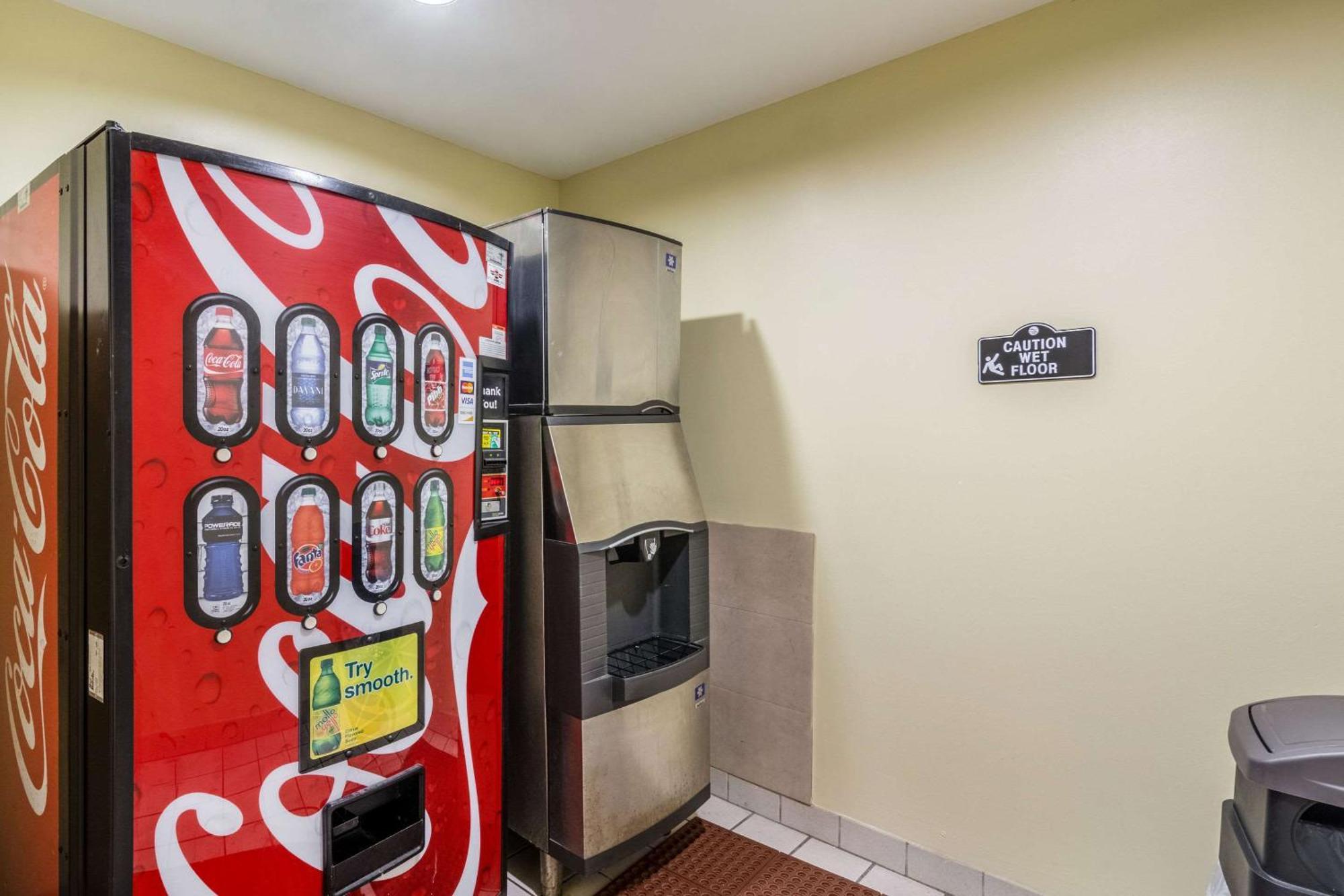 Comfort Inn & Suites Panama City North מראה חיצוני תמונה